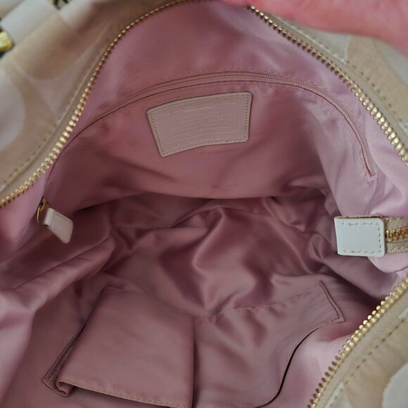 EUC Coach Daisy Poppy Signature C Print Tote - Picture 11 of 13